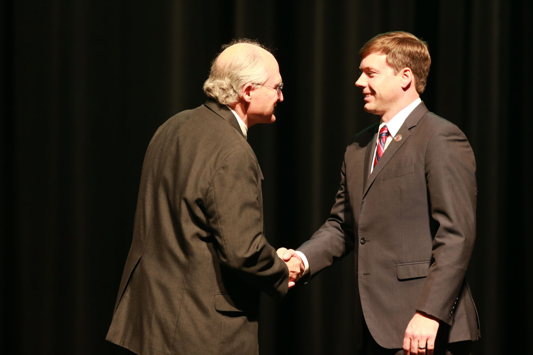 djr-2019-04-03-news-debate-twp1